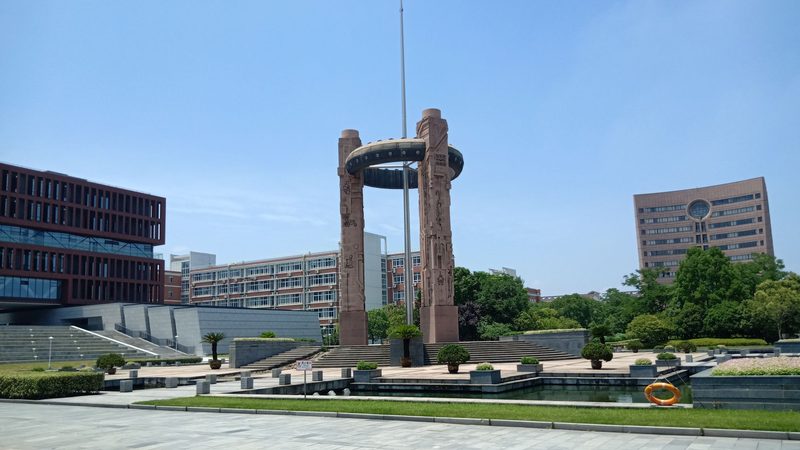 汽车继电器常见型号对照表：揭秘选型逻辑与适用场景